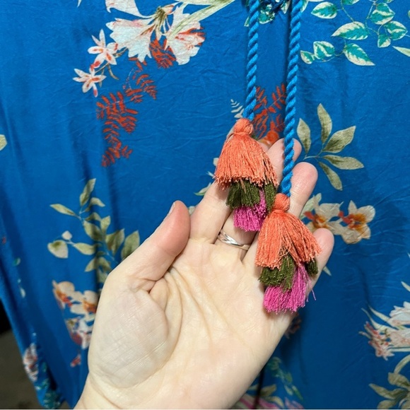 Tolani Floral Blue and Pink Women's Modal Top with Tassels XL - Picture 5 of 9